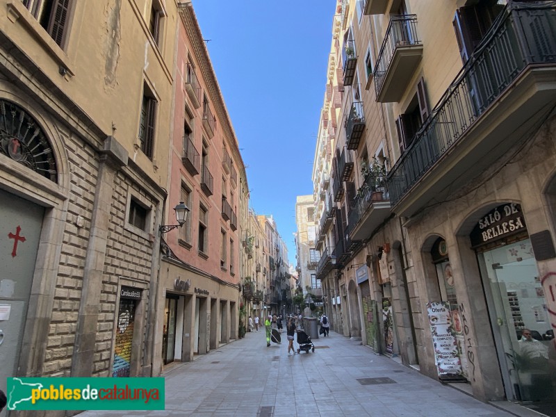 Barcelona - Carrer Sant Pere Més Baix (Foto: Albert Esteves, 2020) Barcelona - Carrer Sant Pere Més Baix