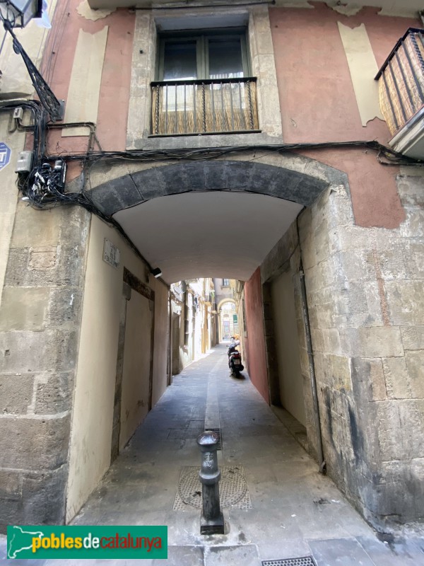 Barcelona - Casa de la Volta d'en Colomines (Foto: Albert Esteves, 2020) Barcelona - Casa de la Volta d'en Colomines