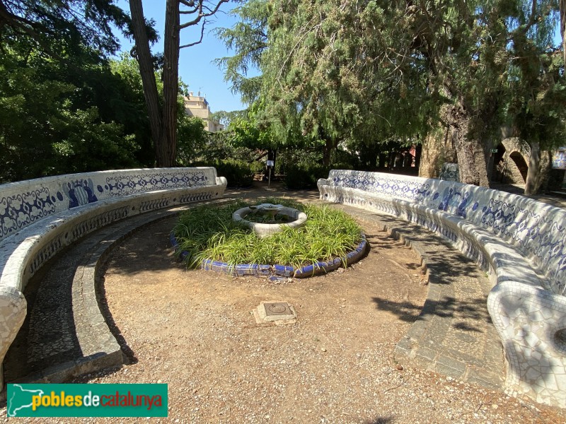 Barcelona - Torre Bellesguard. Jardí