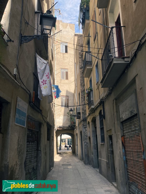 Barcelona - Carrer Cecs de Sant Cugat (Foto: Albert Esteves, 2020) Barcelona - Carrer Cecs de Sant Cugat