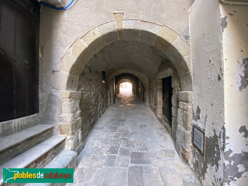 Calonge - Carrer del Càcul (Foto: Albert Esteves, 2020) Calonge - Carrer del Càcul