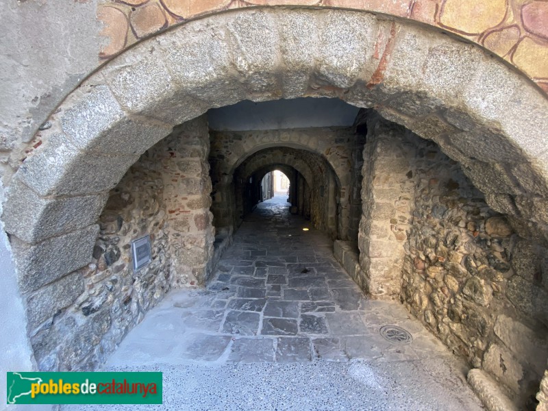 Calonge - Carrer del Càcul (Foto: Albert Esteves, 2020) Calonge - Carrer del Càcul