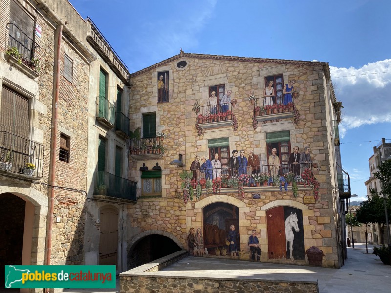 Calonge - Pintures murals de la plaça Major