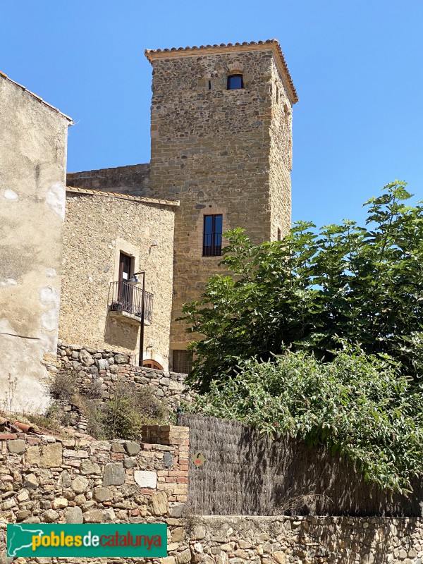 Cruïlles - Restes de les muralles (Foto: Albert Esteves, 2020) Cruïlles - Restes de les muralles