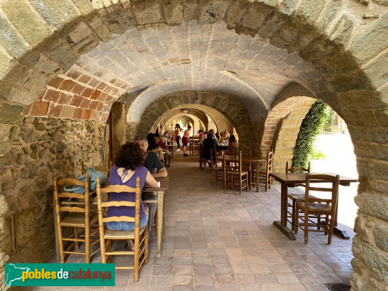 Monells - Plaça Major o de Jaume I