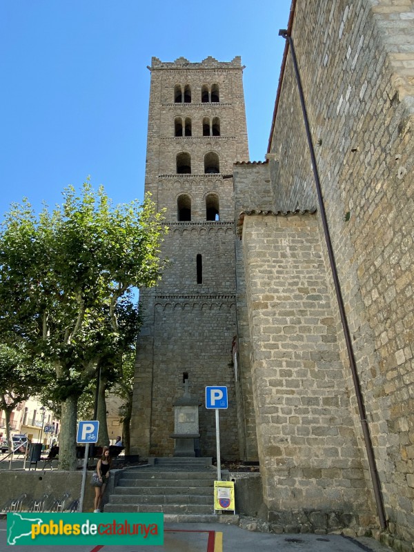 Breda - Església de Sant Salvador. Campanar (Foto: Albert Esteves, 2020) Breda - Església de Sant Salvador. Campanar