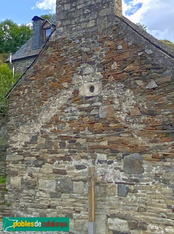 Arres - Estela romana de l'església de Sant Fabià