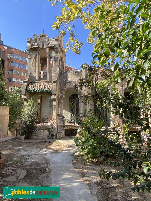 Barcelona - Ballester, 4 (Casa Tosquella)