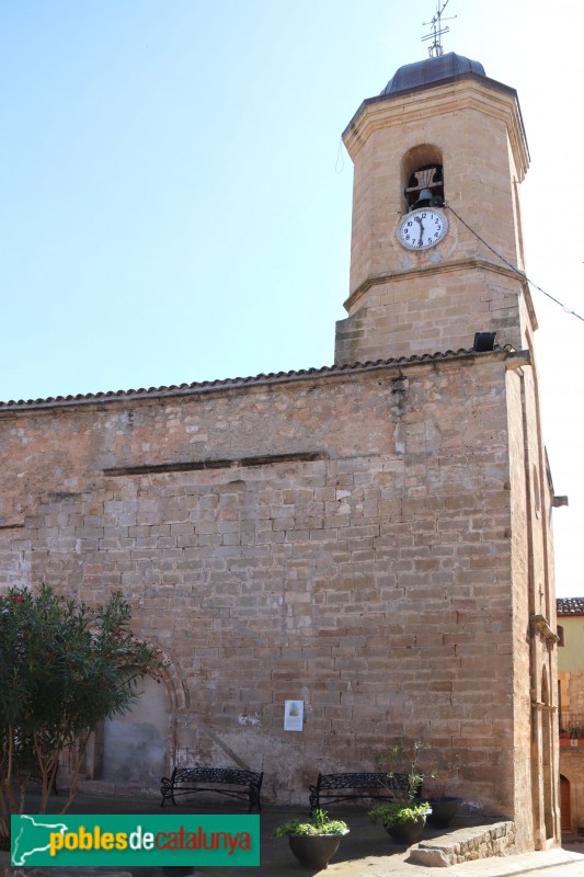 Bovera - Església de Sant Josep. Façana lateral amb el portal de l'església antiga (Foto: Albert Esteves, 2020) Bovera - Església de Sant Josep. Façana lateral amb el portal de l'església antiga