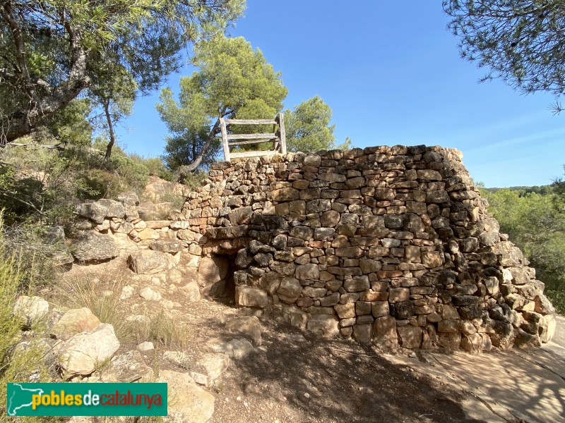 Bovera - Forn d'oli de ginebró