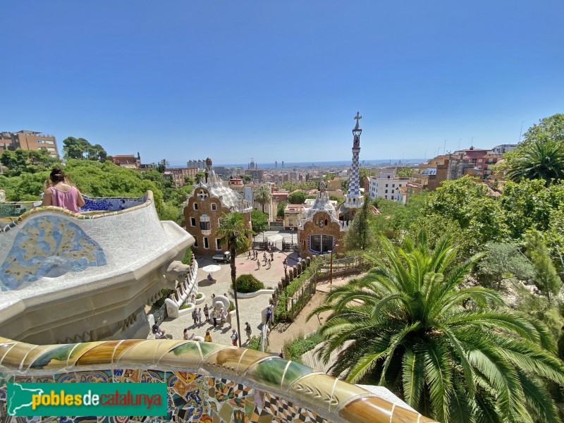 Barcelona - Park Güell. Pavellons de l'entrada (Foto: Albert Esteves, 2020) Barcelona - Park Güell. Pavellons de l'entrada