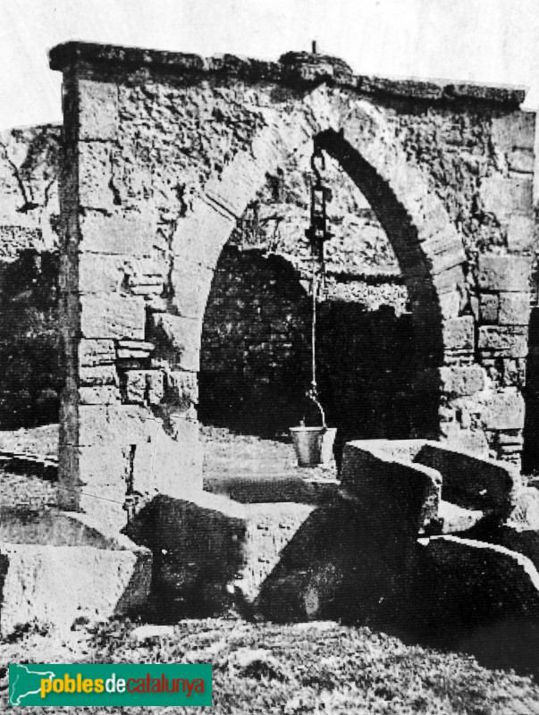 La Granadella - El pou de la Vila als anys vint (Foto: cartell in situ) La Granadella - El pou de la Vila als anys vint
