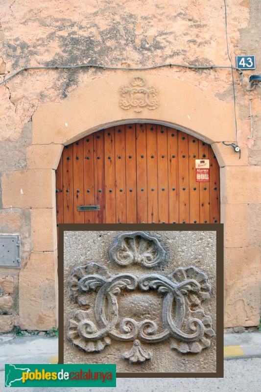 La Pobla de Cérvoles - Portal del segle XVIII (Foto: Albert Esteves, 2020) La Pobla de Cérvoles - Portal del segle XVIII
