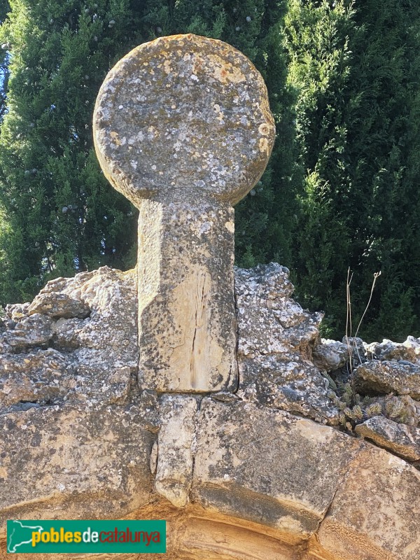 La Pobla de Cérvoles - Porta antiga del cementiri (Foto: Albert Esteves, 2020) La Pobla de Cérvoles - Porta antiga del cementiri