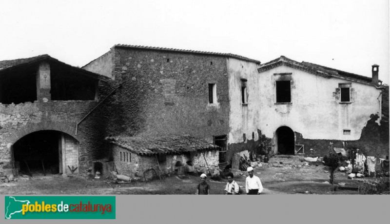 Corbera de Llobregat - Can Deu (Foto: Germans Estorch -Arxiu Fotogràfic Centre Excursionista de Catalunya-, 1934) Corbera de Llobregat - Can Deu