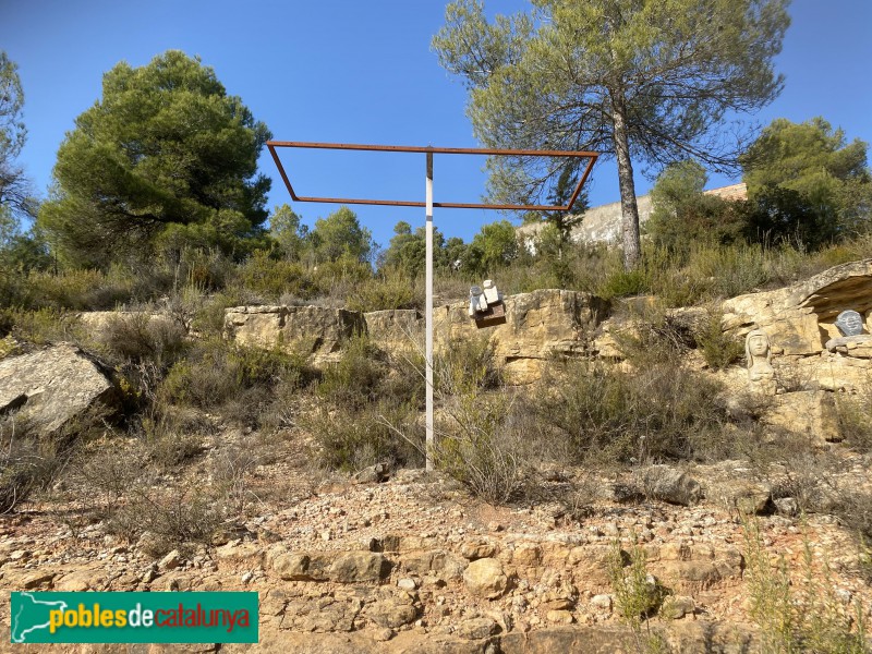 Cervià de les Garrigues - Pedra lligada (Foto: Albert Esteves, 2020) Cervià de les Garrigues - Pedra lligada