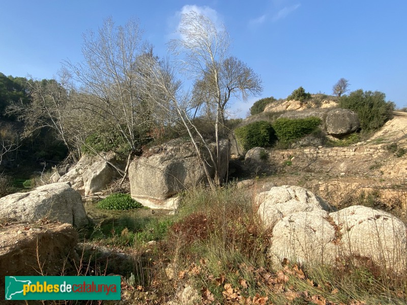 Cervià de les Garrrigues - El riu Set al costat del molí de les Besses (Foto: Albert Esteves, 2020) Cervià de les Garrrigues - El riu Set al costat del molí de les Besses