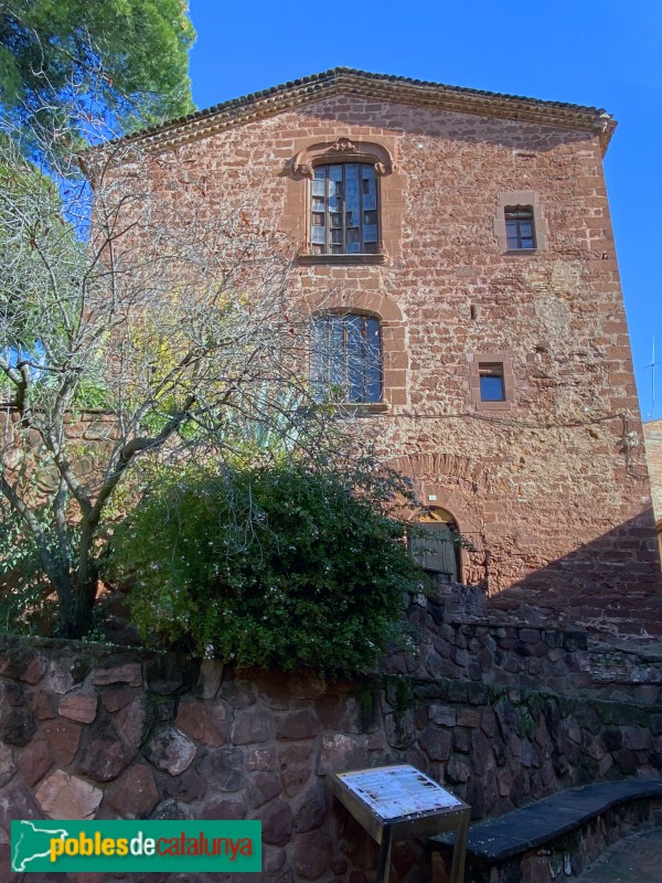 Corbera de Llobregat - Casal de Santa Magdalena o dels Barons (el Castell) (Foto: Albert Esteves, 2020) Corbera de Llobregat - Casal de Santa Magdalena o dels Barons (el Castell)