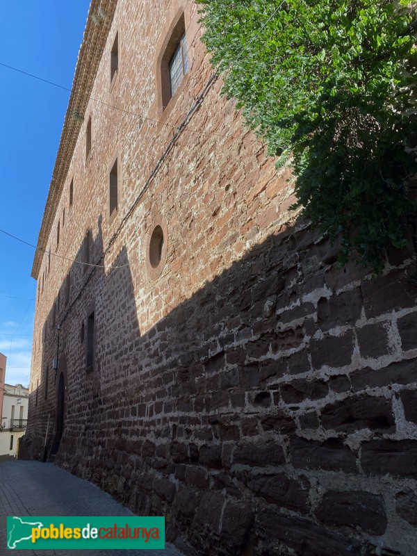 Corbera de Llobregat - Casal de Santa Magdalena o dels Barons (el Castell) (Foto: Albert Esteves, 2020) Corbera de Llobregat - Casal de Santa Magdalena o dels Barons (el Castell)