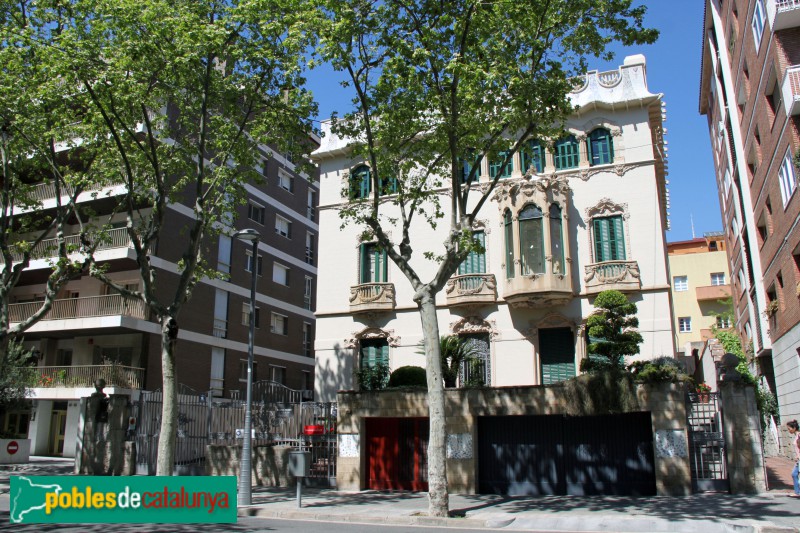 Barcelona - Passeig Bonanova, 64 (Foto: Albert Esteves, 2017) Barcelona - Passeig Bonanova, 64