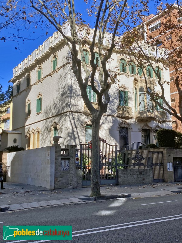 Barcelona - Passeig Bonanova, 64 (Foto: Albert Esteves, 2020) Barcelona - Passeig Bonanova, 64
