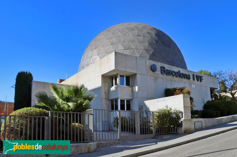 Barcelona - Edifici Planetarium (Escoles Pies, 103)