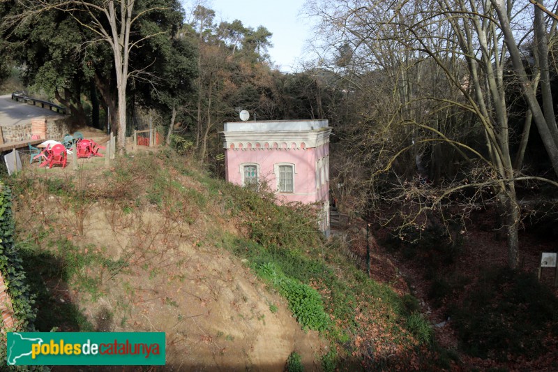 Barcelona - Casa del guarda del pantà de Vallvidrera