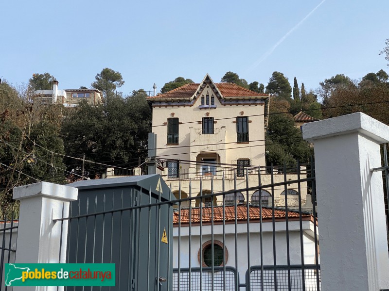 Barcelona - Carrer del Tren, 1 (Les Planes)