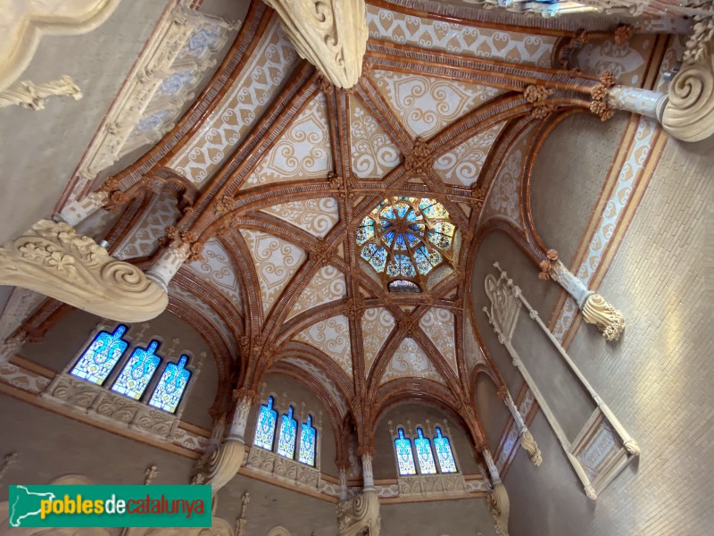 Hospital de Sant Pau - Volta de l'escala d'honor (Foto: Albert Esteves, 2021) Hospital de Sant Pau - Volta de l'escala d'honor