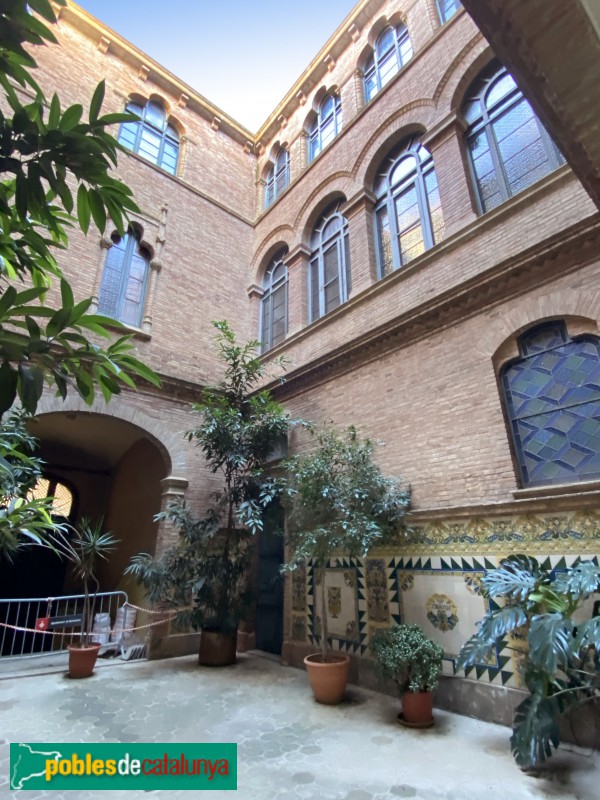 Barcelona - Església de l'Hospital de Sant Pau. Claustre de la sagristia