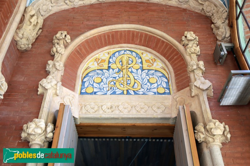 Hospital de Sant Pau - Edifici d'Administració (Foto: Albert Esteves, 2021) Hospital de Sant Pau - Edifici d'Administració