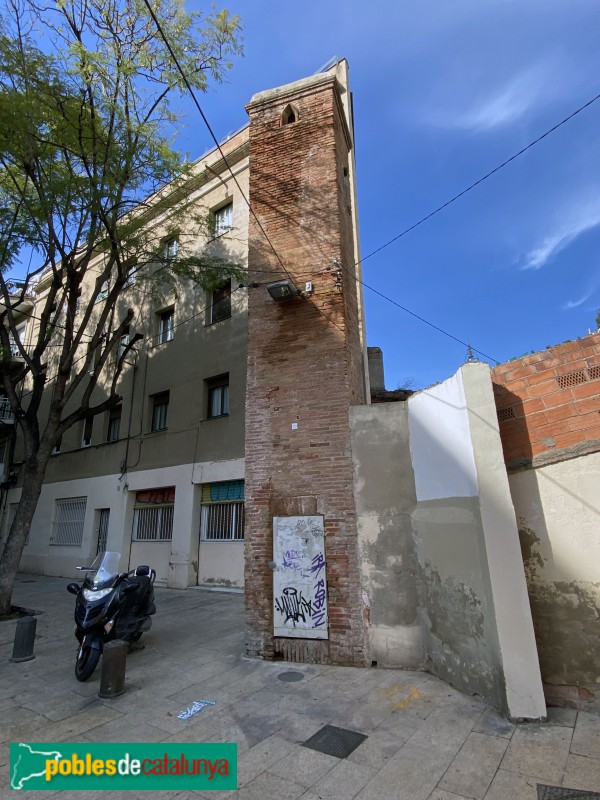 Barcelona - Torre d'aigua del carrer Rajoler (Foto: Albert Esteves, 2021) Barcelona - Torre d'aigua del carrer Rajoler