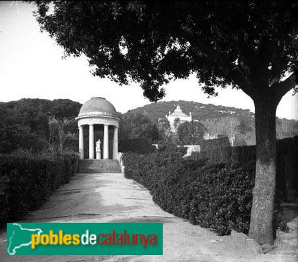 Barcelona - Jardins del Laberint d'Horta (Foto: <i>Carles Fargas -Arxiu Fotogràfic Centre Excursionista de Catalunya-</i>, 1931) Barcelona - Jardins del Laberint d'Horta