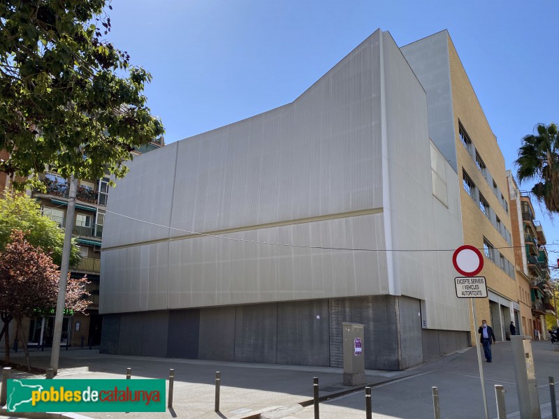 Barcelona - Centre de Serveis Socials Prosperitat (Foto: Albert Esteves, 2021) Barcelona - Centre de Serveis Socials Prosperitat