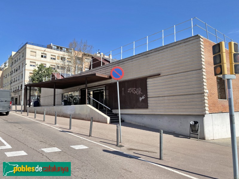 Barcelona - Biblioteca Les Roquetes