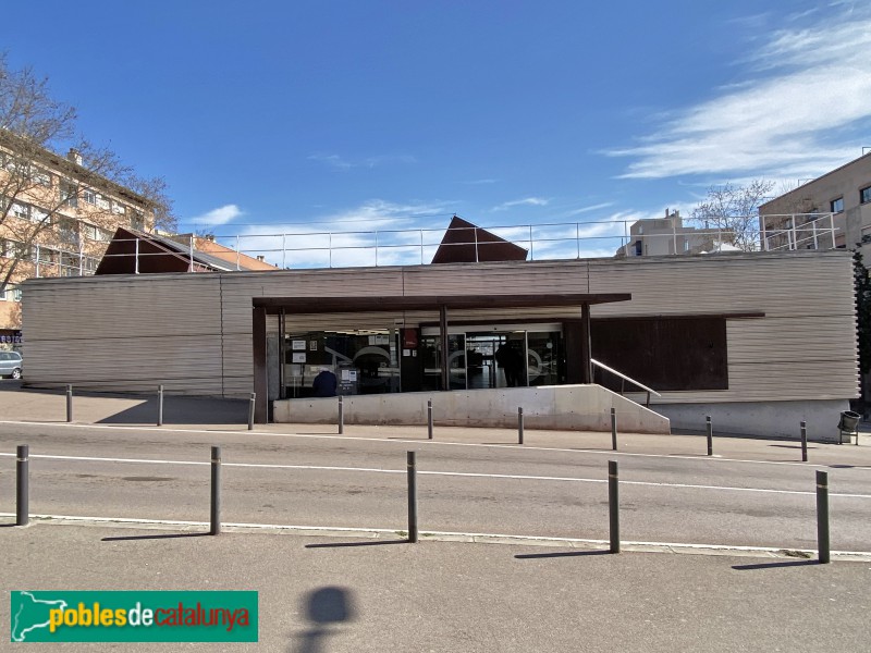 Barcelona - Biblioteca Les Roquetes