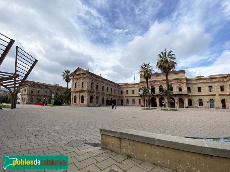 Barcelona - Institut Mental de la Santa Creu (Foto: Albert Esteves, 2021) Barcelona - Institut Mental de la Santa Creu