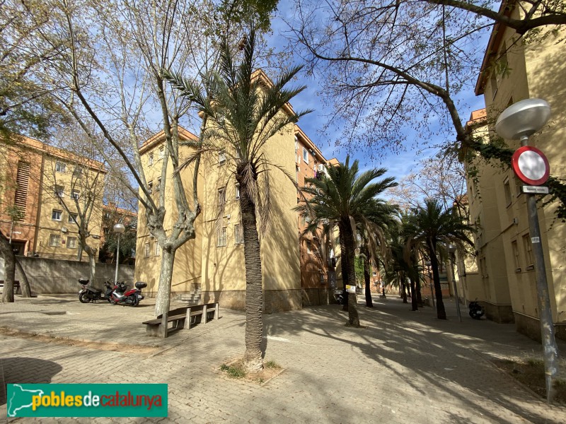 Barcelona - Habitatges de l'Obra Sindical del Hogar (Trinitat) (Foto: Albert Esteves, 2021) Barcelona - Habitatges de l'Obra Sindical del Hogar (Trinitat)
