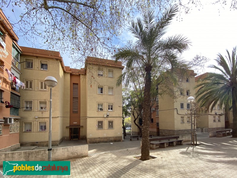 Barcelona - Habitatges de l'Obra Sindical del Hogar (Trinitat)