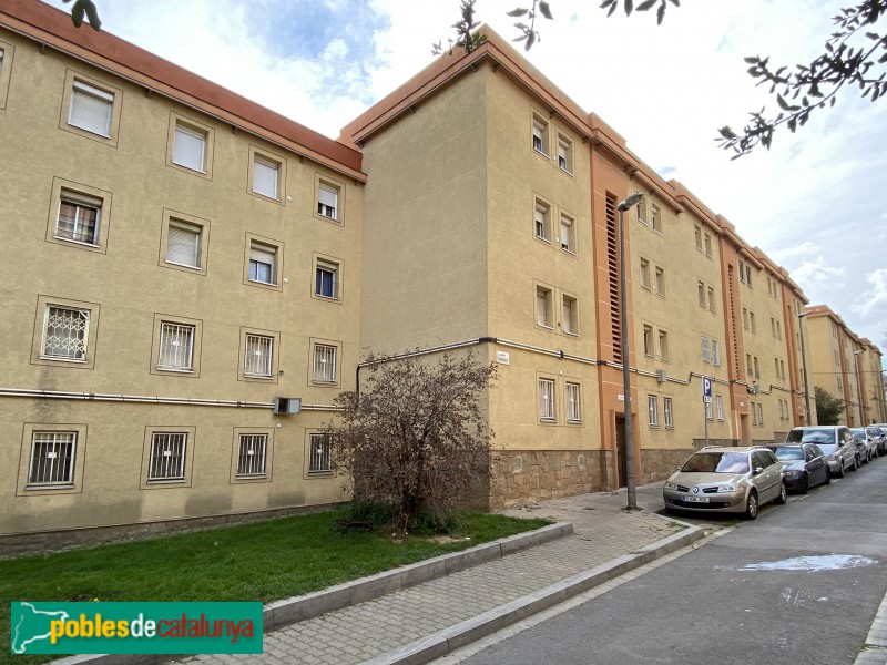 Barcelona - Habitatges de l'Obra Sindical del Hogar (Trinitat)