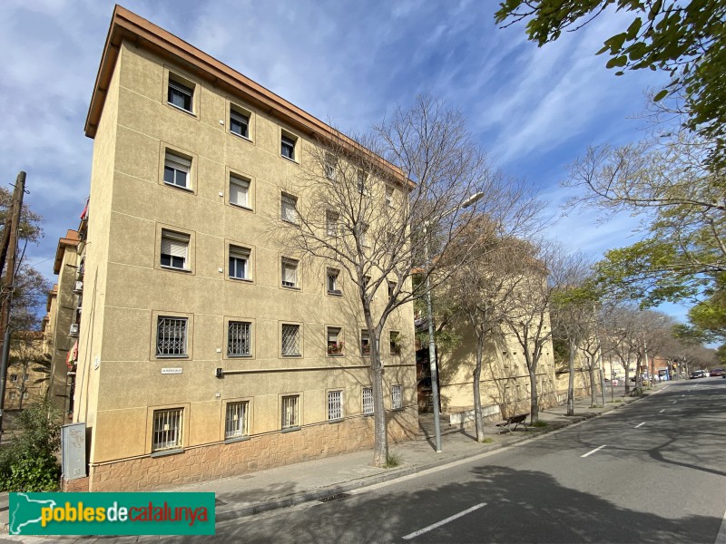 Barcelona - Habitatges de l'Obra Sindical del Hogar (Trinitat)