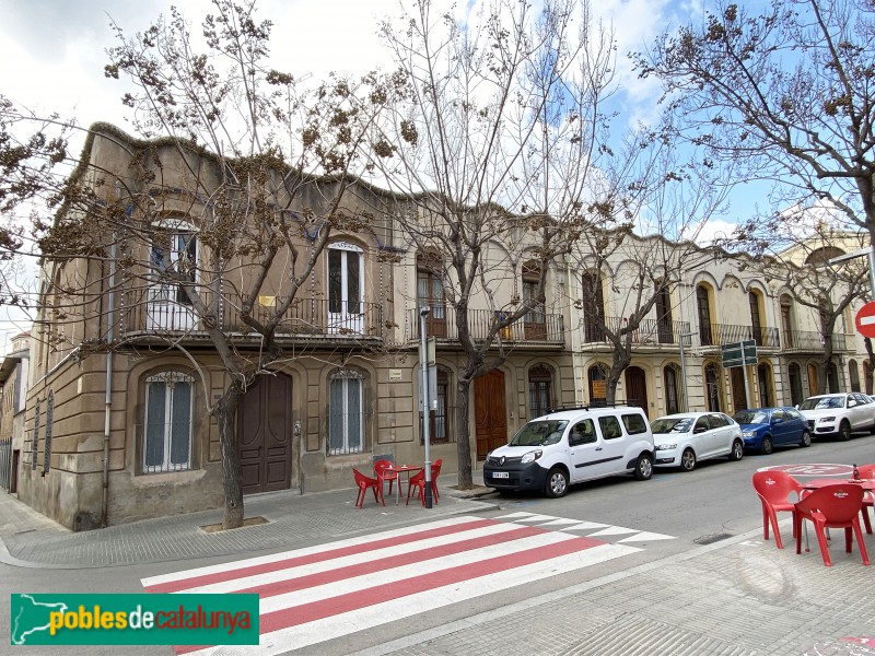 Sant Feliu de Llobregat - Cases Passeig Bertrand (Foto: Albert Esteves, 2021) Sant Feliu de Llobregat - Cases Passeig Bertrand