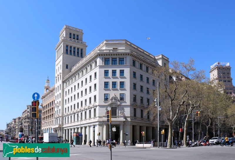 Barcelona - Edifici Banesto (Foto: Albert Esteves, 2021) Barcelona - Edifici Banesto