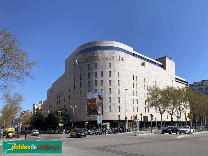 Barcelona - El Corte Inglés de plaça Catalunya (Foto: Albert Esteves, 2021) Barcelona - El Corte Inglés de plaça Catalunya