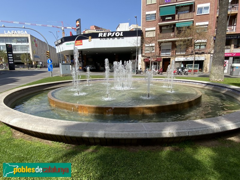 L'Hospitalet de Llobregat - Font de la plaça Clavé