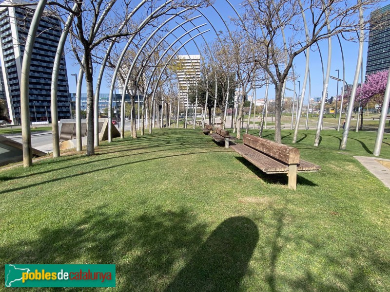 L'Hospitalet de Llobregat - Plaça Europa (Foto: Albert Esteves, 2021) L'Hospitalet de Llobregat - Plaça Europa