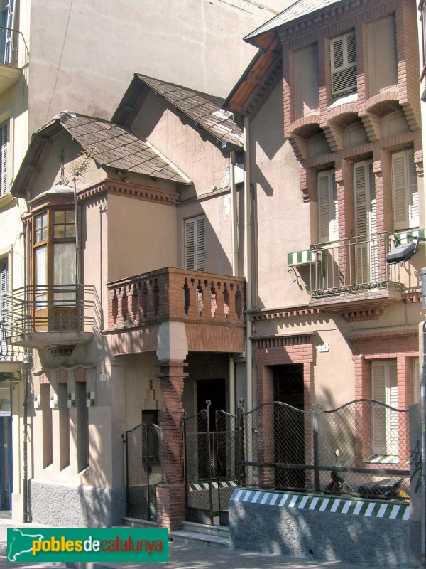 L'Hospitalet de Llobregat - Cases Barates (Foto: Albert Esteves, 2006) L'Hospitalet de Llobregat - Cases Barates