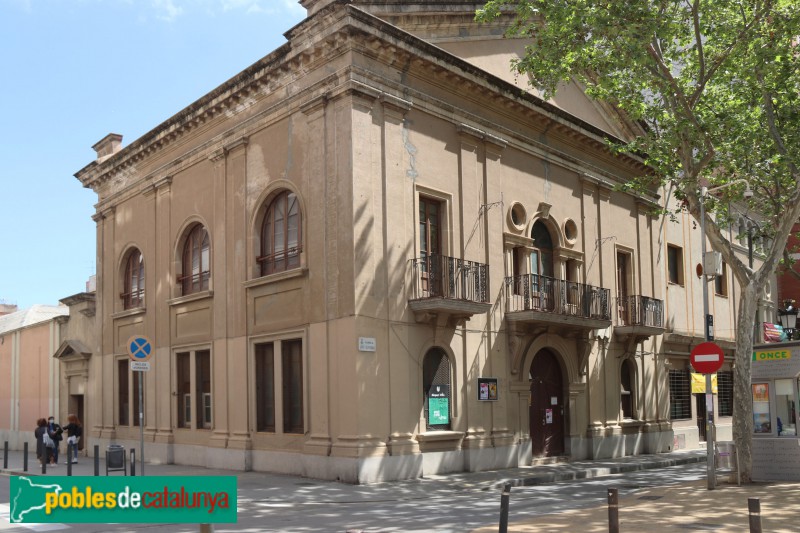L'Hospitalet de Llobregat - Centre Catòlic (Foto: Albert Esteves, 2021) L'Hospitalet de Llobregat - Centre Catòlic