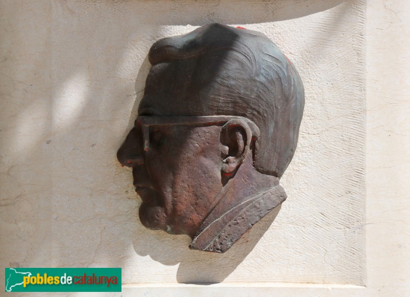 L'Hospitalet de Llobregat - Monument a Francesc Batallé