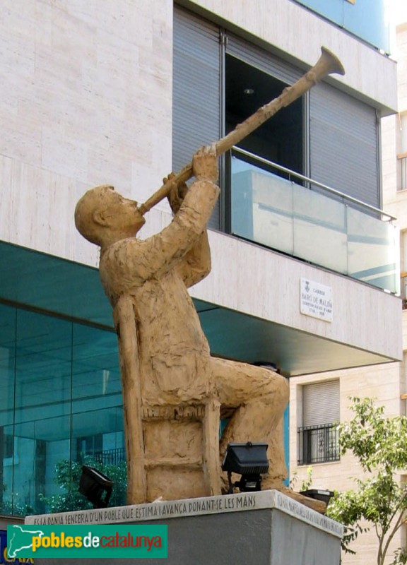 L´Hospitalet de Llobregat - Monument a la Sardana